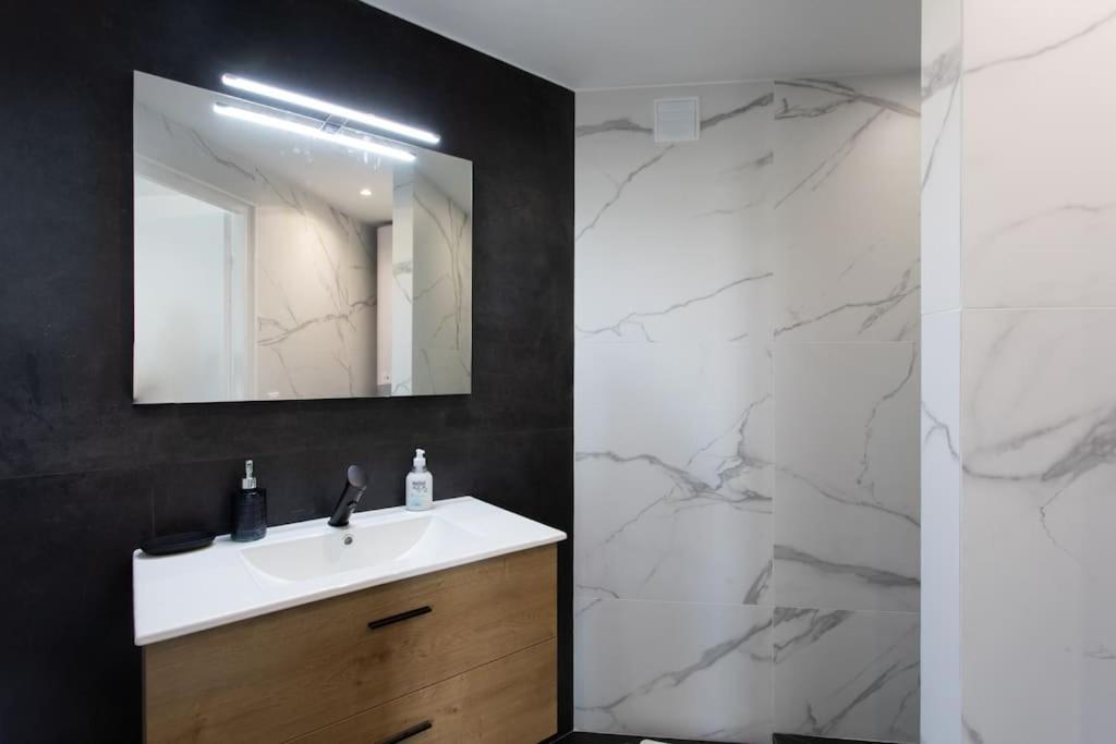 Echapee Belle - Vinayard View - Jacuzzi Bbq - Parking Apartment Nice Bagian luar foto